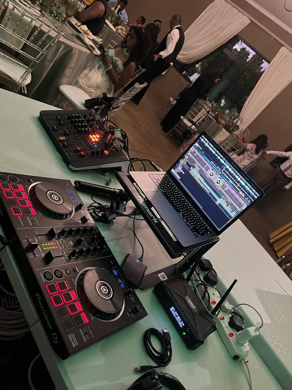 DJ Services - CMZ Events professional equipment